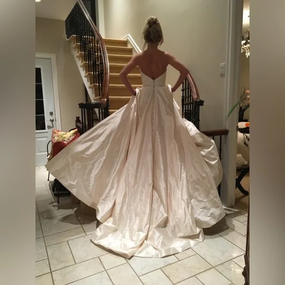 NEW Romona Keveza Wedding Dress & Accessories - Picture 2 of 8